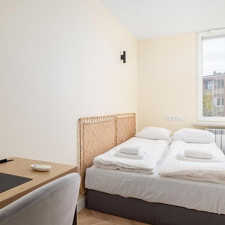 Rentplanet - Apartament Solec Varsovie Extérieur photo